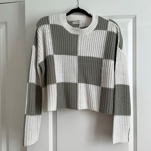 Moon & Madison Checkered Sweater